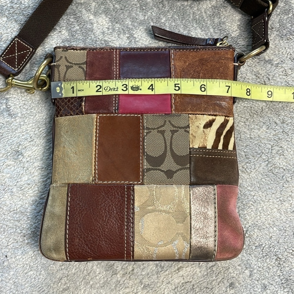 Coach Patchwork Swingpack Flat Crossbody Bag Suede Leather Signature F10439 - Picture 9 of 15